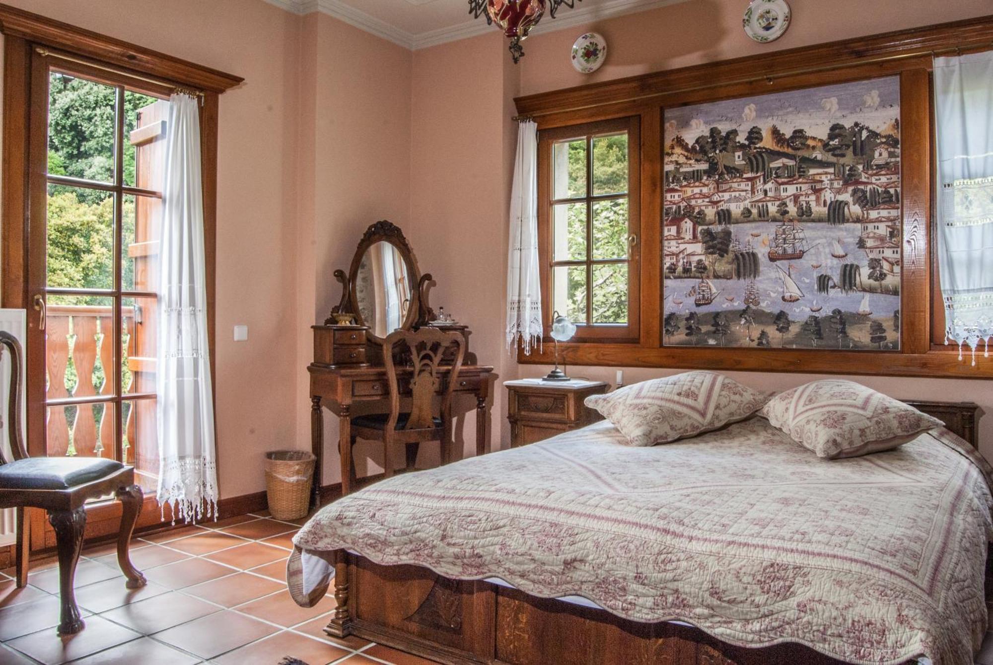 Viraggas Traditional Hotel Vrástama Room photo
