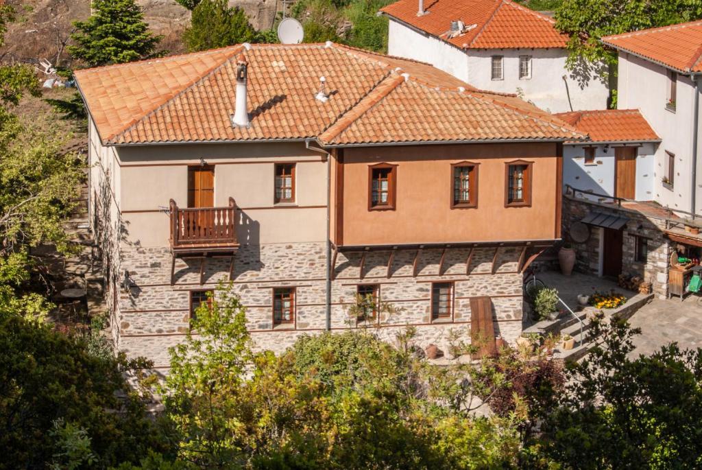 Viraggas Traditional Hotel Vrástama Exterior photo