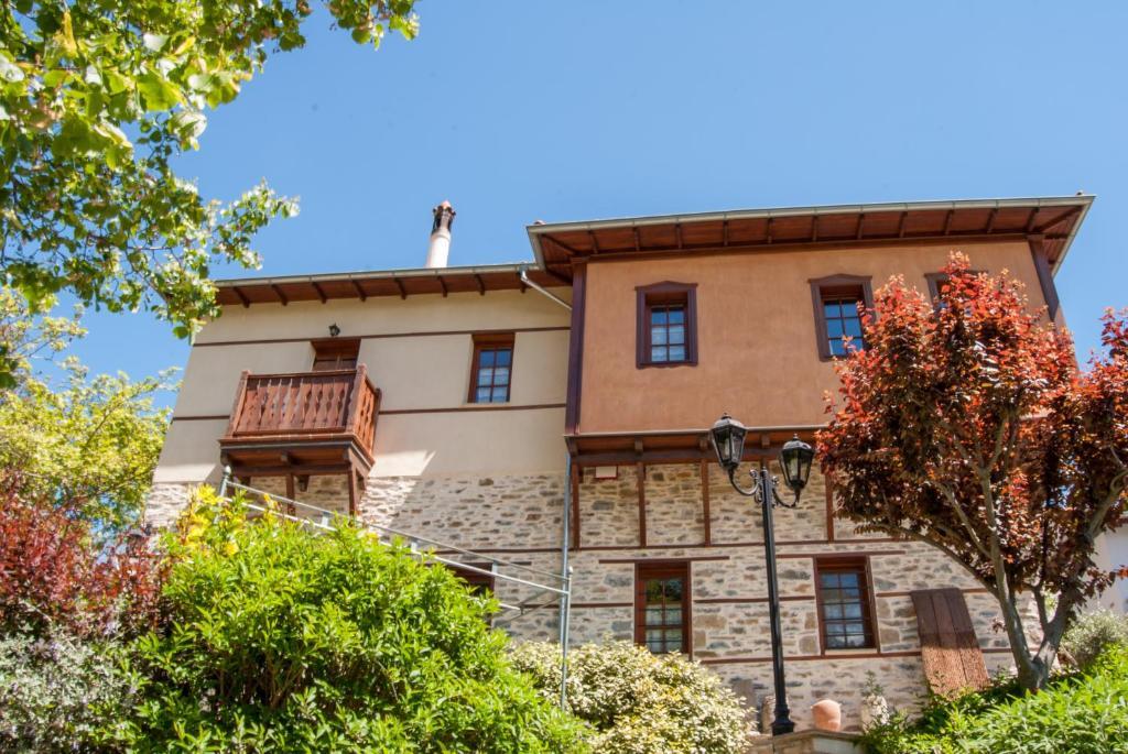 Viraggas Traditional Hotel Vrástama Exterior photo