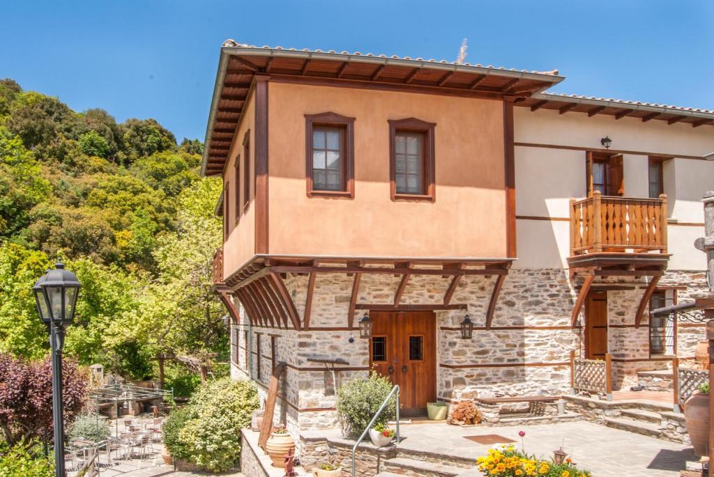Viraggas Traditional Hotel Vrástama Exterior photo